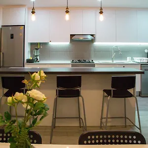 Cozy In With Full Kitchen 5 Minutes From The Cascais